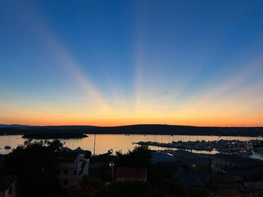 Panorama Penthouse ปูนัต ภายนอก รูปภาพ