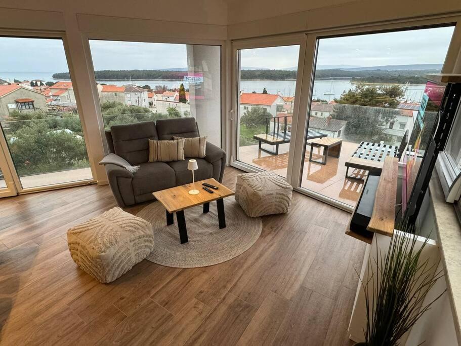 Panorama Penthouse ปูนัต ภายนอก รูปภาพ