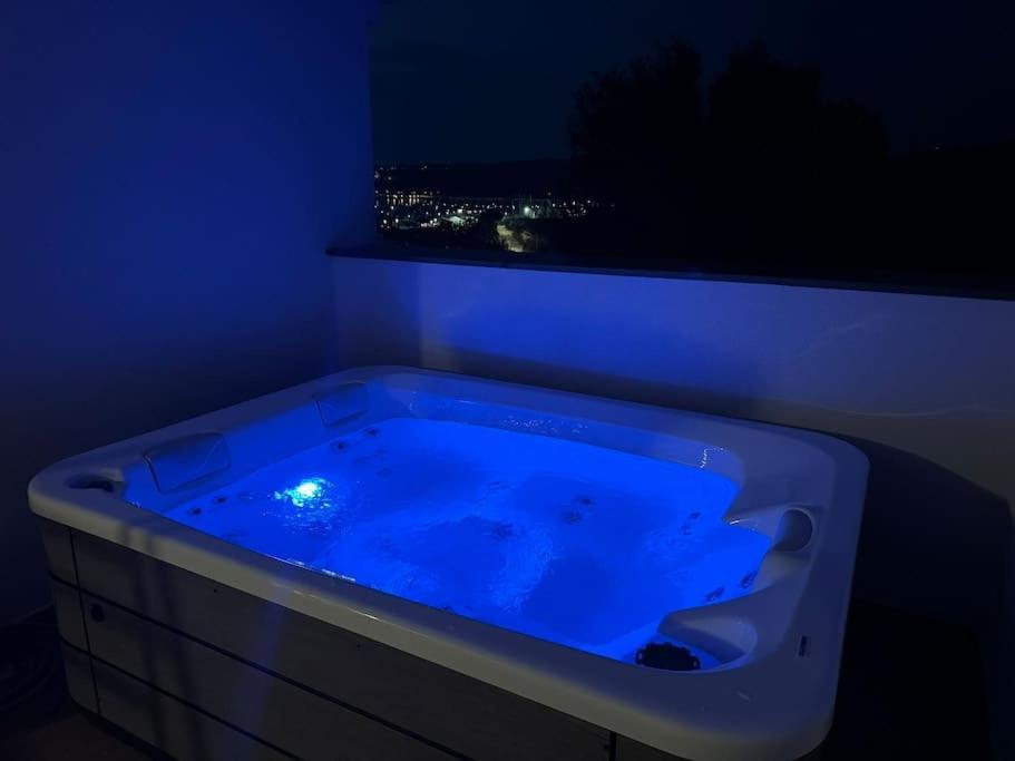 Panorama Penthouse ปูนัต ภายนอก รูปภาพ